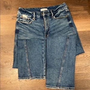 Good American straight leg jeans